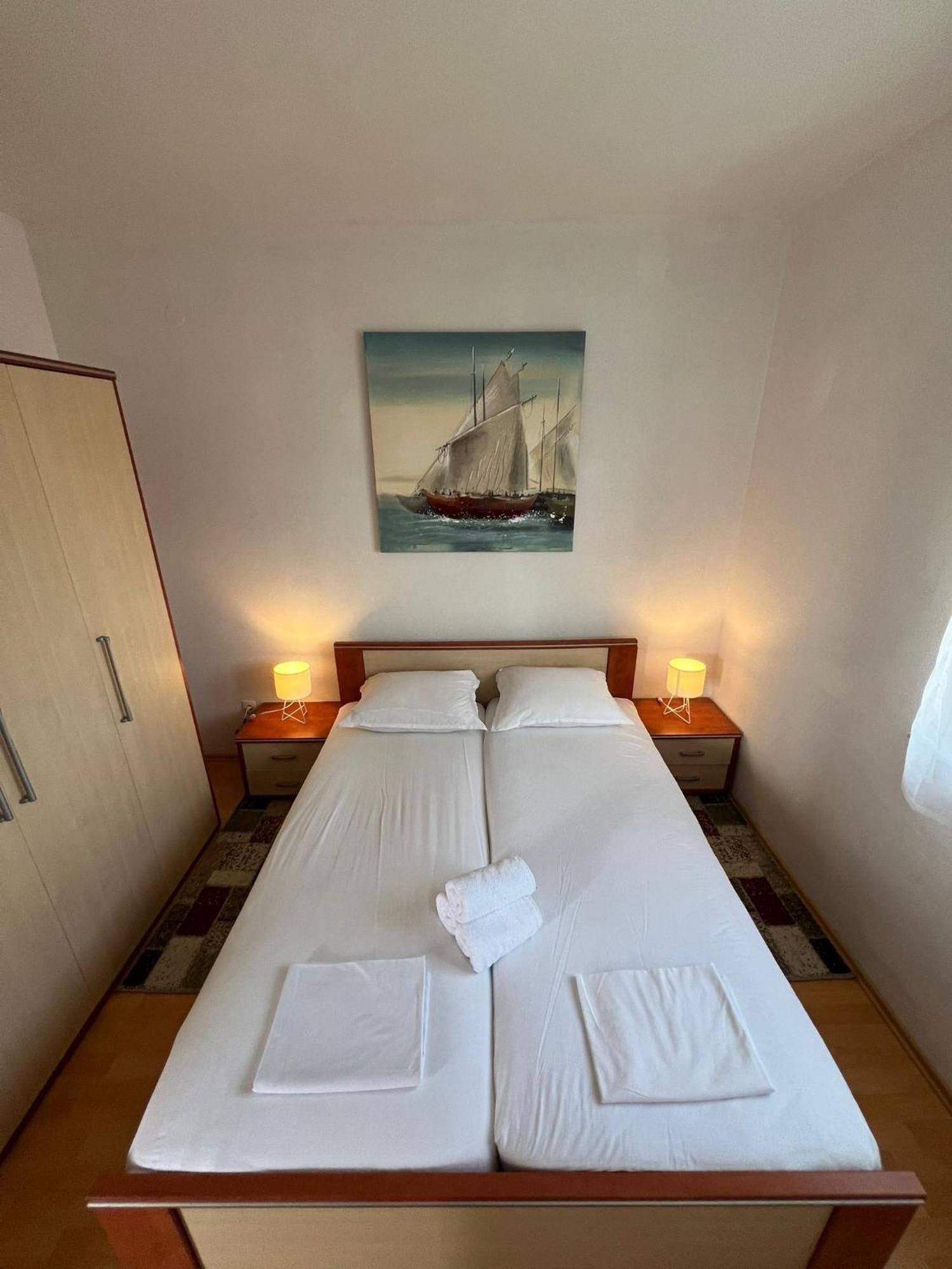Apartment A&B Biograd Na Moru Luaran gambar