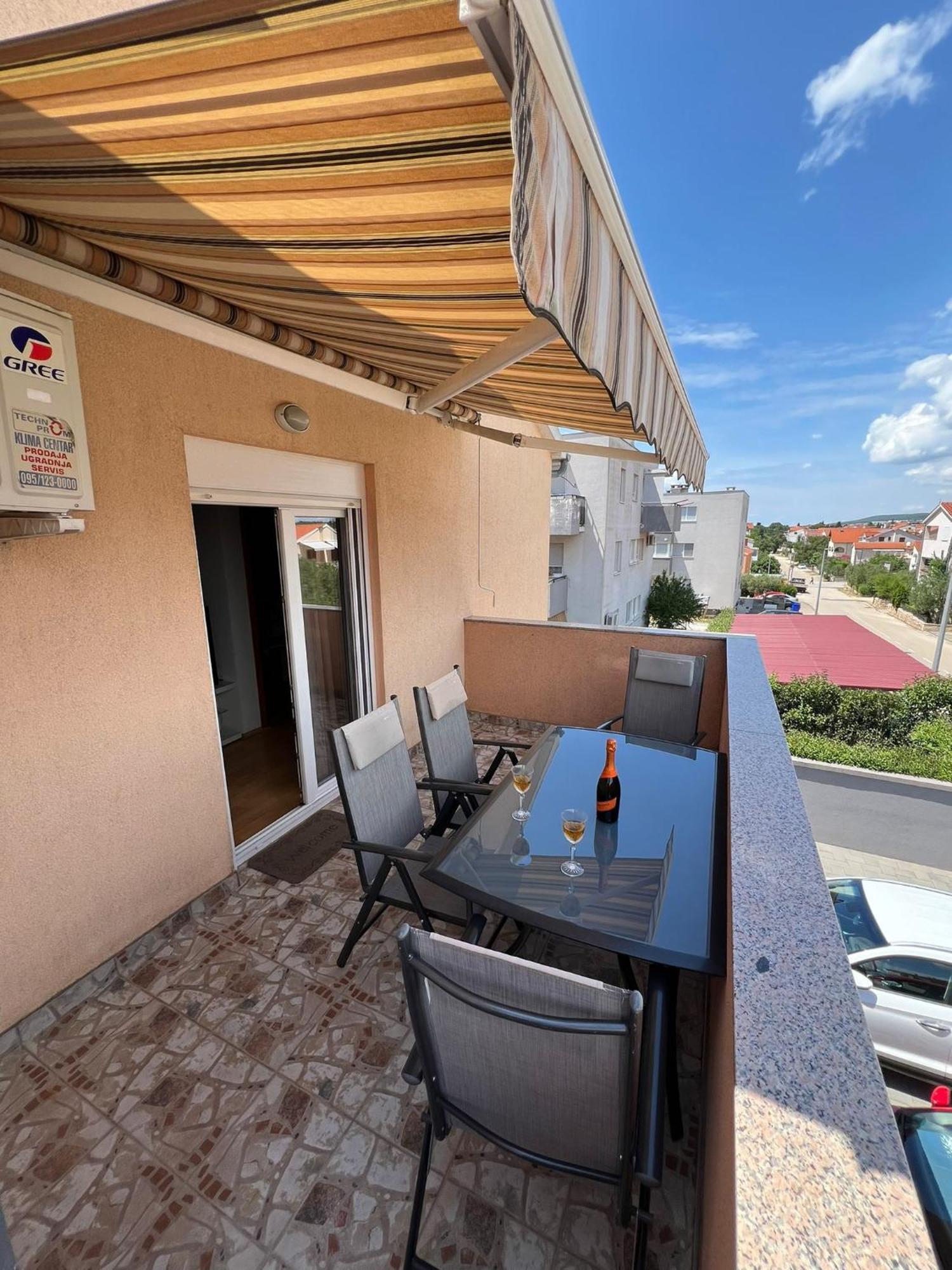 Apartment A&B Biograd Na Moru Luaran gambar